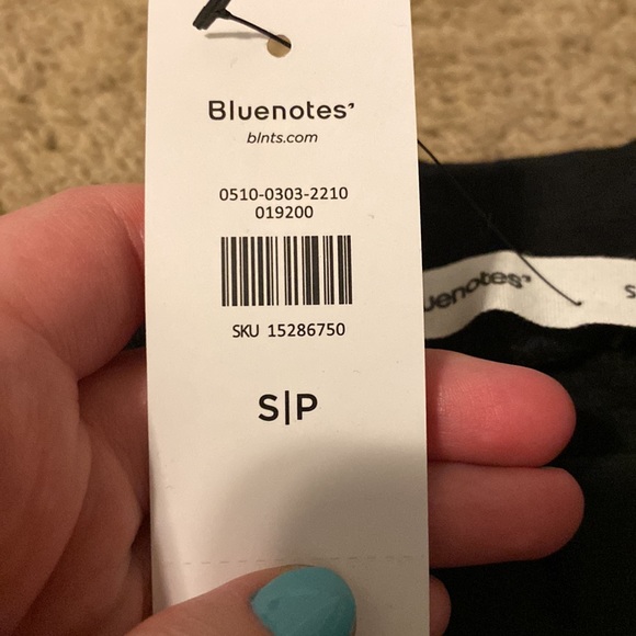 Bluenotes mock neck long sleeve crop shirt - Picture 2 of 2